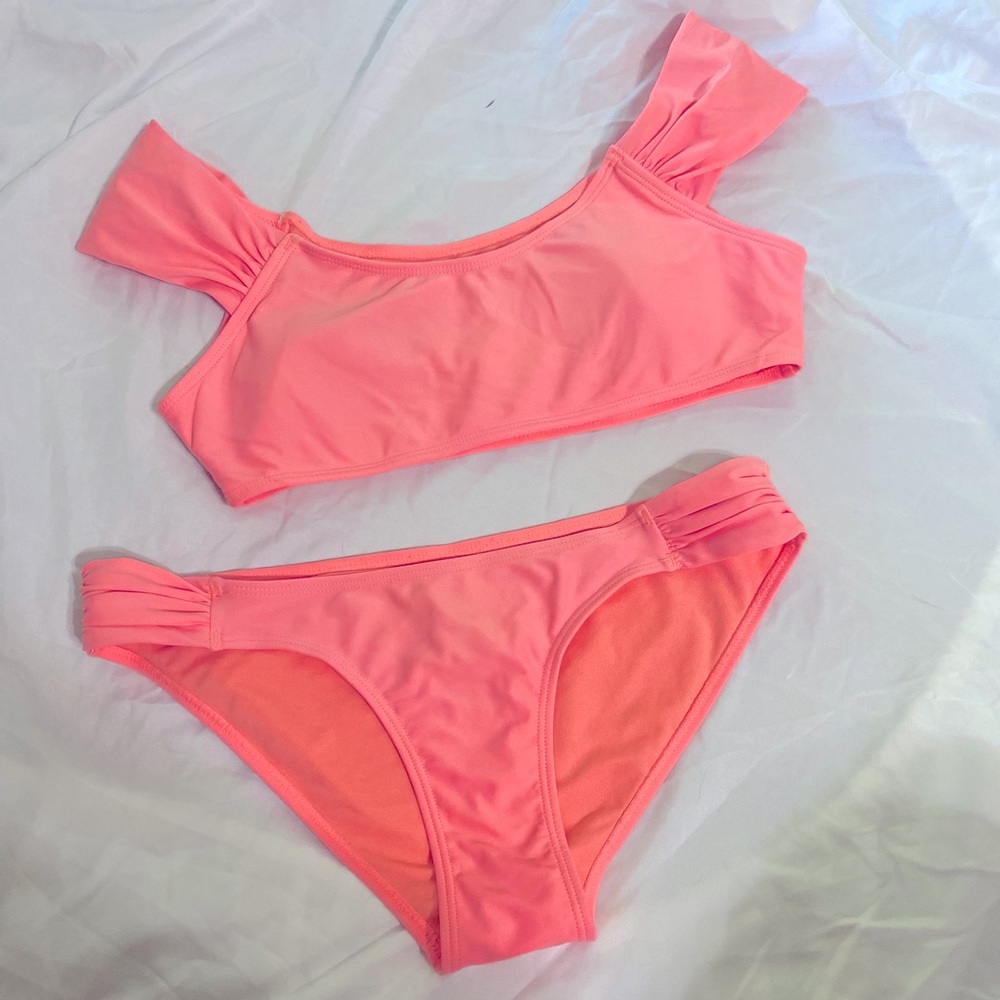 Off the shoulder 2pc Bikini NWOT